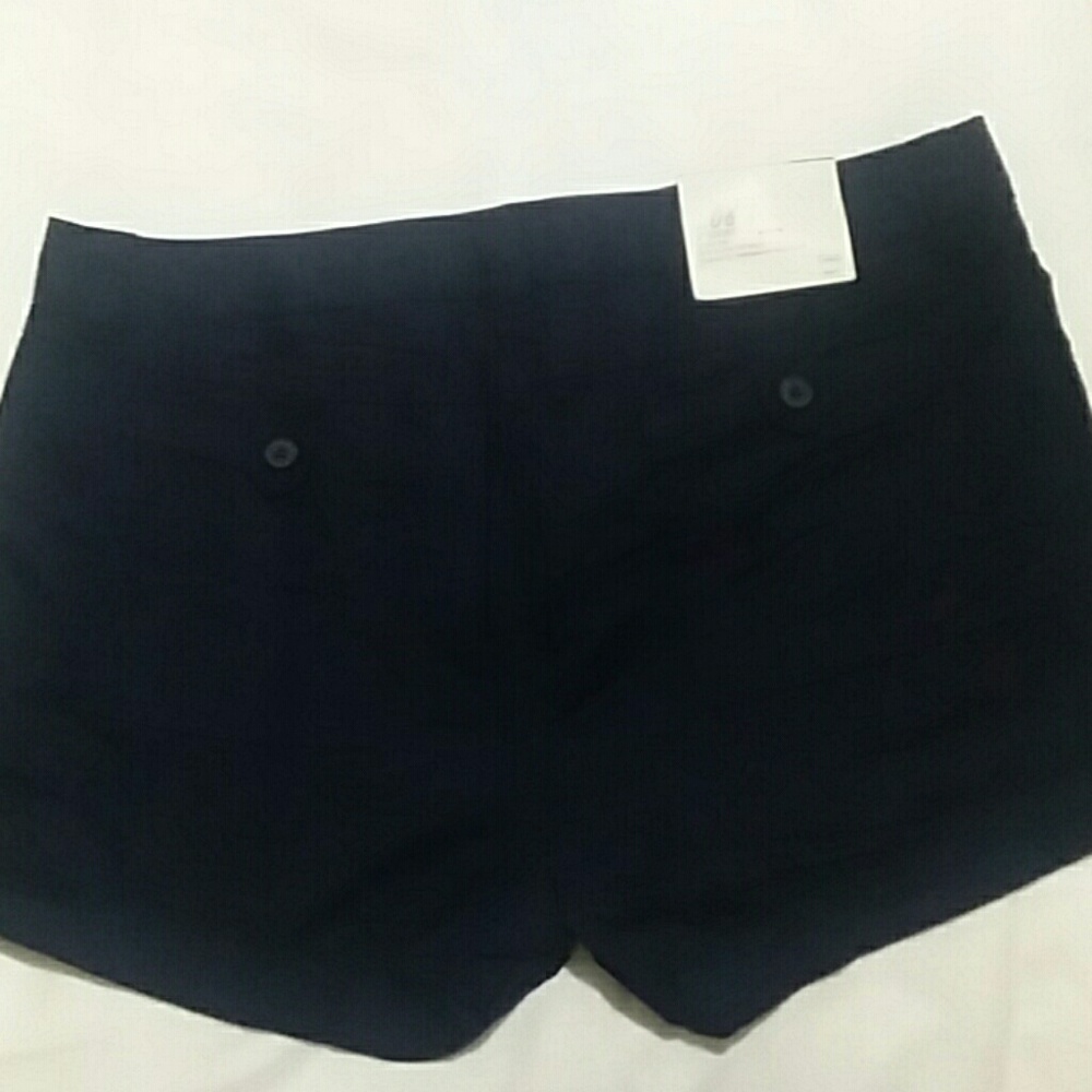GAP 3" Short - Picture 4 of 4